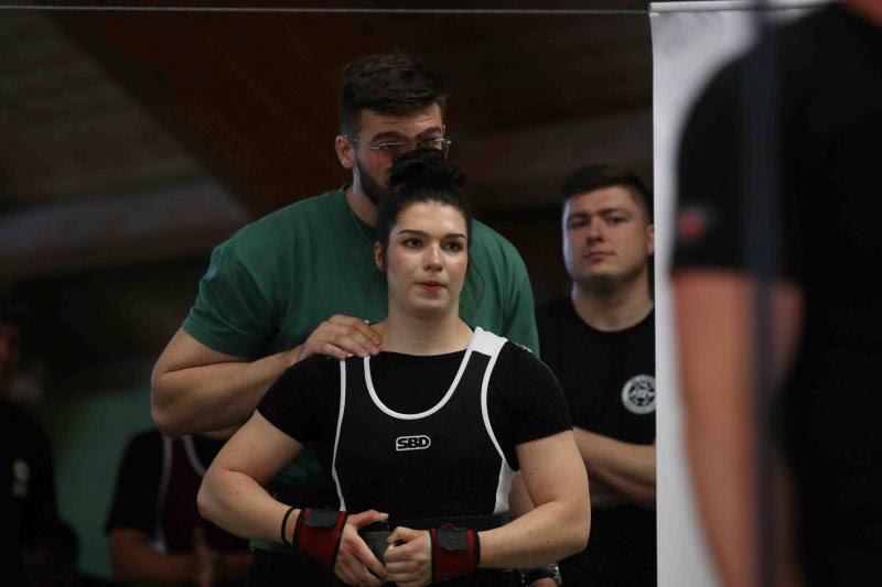 Biceps jak dělobuch